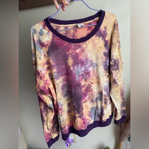 Purple & Cream Tie Dye Pullover - Picture 1 of 2